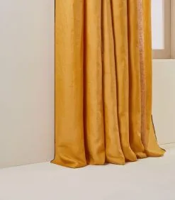 Madura Gordijn Met Zwarte Ringen CARLINA -Meubilair Geschäft 0457a78c0e07426292df3b746dd966c0