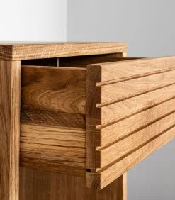 WOODEK Nachtkastje EMMA In Eikenhout -Meubilair Geschäft 84c53ff66efe4a4e9dcacf398955f611
