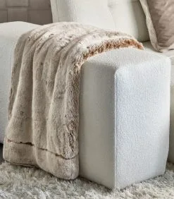 Rivièra Maison Plaid Beige - Classic Club Faux Fur Throw - Bruin - 170x130 Cm -Meubilair Geschäft a23fc815c3344fccb390252da29d8fbc