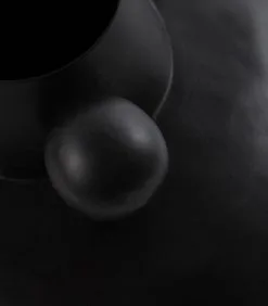 WOOOD Exclusive Exclusive Kita Vaas - Aluminium - Zwart - 20x22x22 7 WOOOD Exclusive Exclusive Kita Vaas - Aluminium - Zwart - 20x22x22 -Meubilair Geschäft d9f9527d5f8443bcbaf99178c57eb411