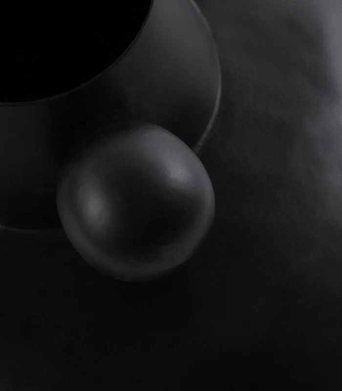 WOOOD Exclusive Exclusive Kita Vaas - Aluminium - Zwart - 20x22x22 5 WOOOD Exclusive Exclusive Kita Vaas - Aluminium - Zwart - 20x22x22 - Image 3