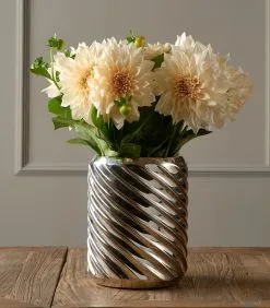 Rivièra Maison Vaas Aluminium - Avanti Swirl Vase - Zilver -Meubilair Geschäft e8c5cd2e5a464f5dadba957d7158e869