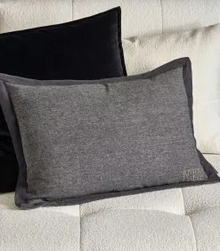 Rivièra Maison Kussensloop RM Flori Zwart - 65x45 Cm 5 Rivièra Maison Kussensloop RM Flori Zwart - 65x45 Cm -Meubilair Geschäft ebef5c90a756415491d3599d7fbe65dc